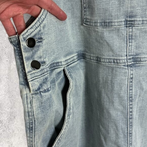 NWT Legoe Heritage Mom Denim Overalls Ice Denim Womens Size 2 Maternity Dungaree - Picture 8 of 16